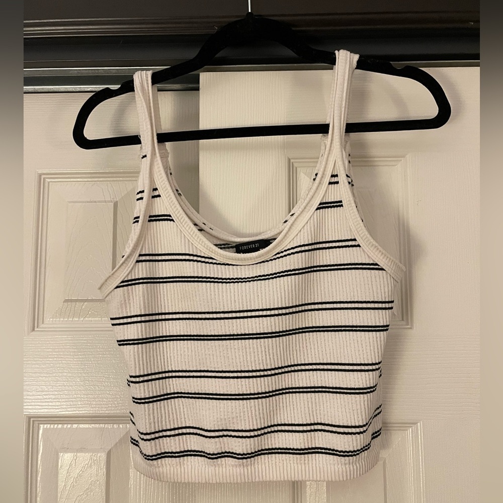 Forever 21 Women’s Medium Cropped Ribbed Tank- Black and White Striped